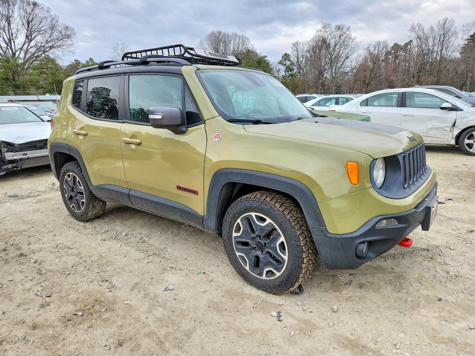 2015 Jeep Renegade მანქანა იყიდება აუქციონზე, vin: ZACCJBCT0FPB74863, აუქციონის ნომერი: 46856736