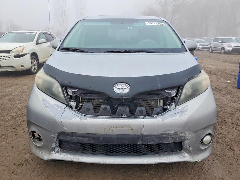 79784385 :رقم المزاد ، 5TDXK3DC2BS109509 vin ، 2011 Toyota Sienna مزاد بيع