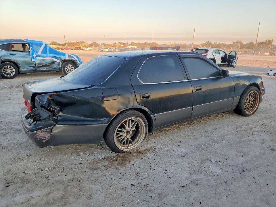 Продажа на аукционе авто 2000 Lexus Ls 400, vin: JT8BH28F8Y0179968, номер лота: 52816386