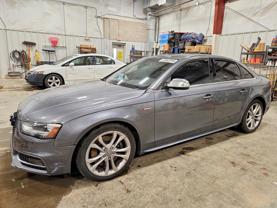Продажа на аукционе авто 2015 Audi S4, vin: WAUBGAFL4FA130018, номер лота: 45942816