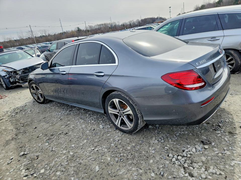 79507905 :رقم المزاد ، WDDZF4KB1KA585072 vin ، 2019 Mercedes-benz E مزاد بيع