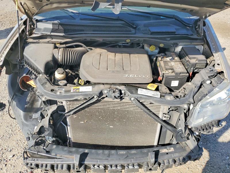 2016 Chrysler Town & Country მანქანა იყიდება აუქციონზე, vin: 2C4RC1BG4GR222927, აუქციონის ნომერი: 79300745
