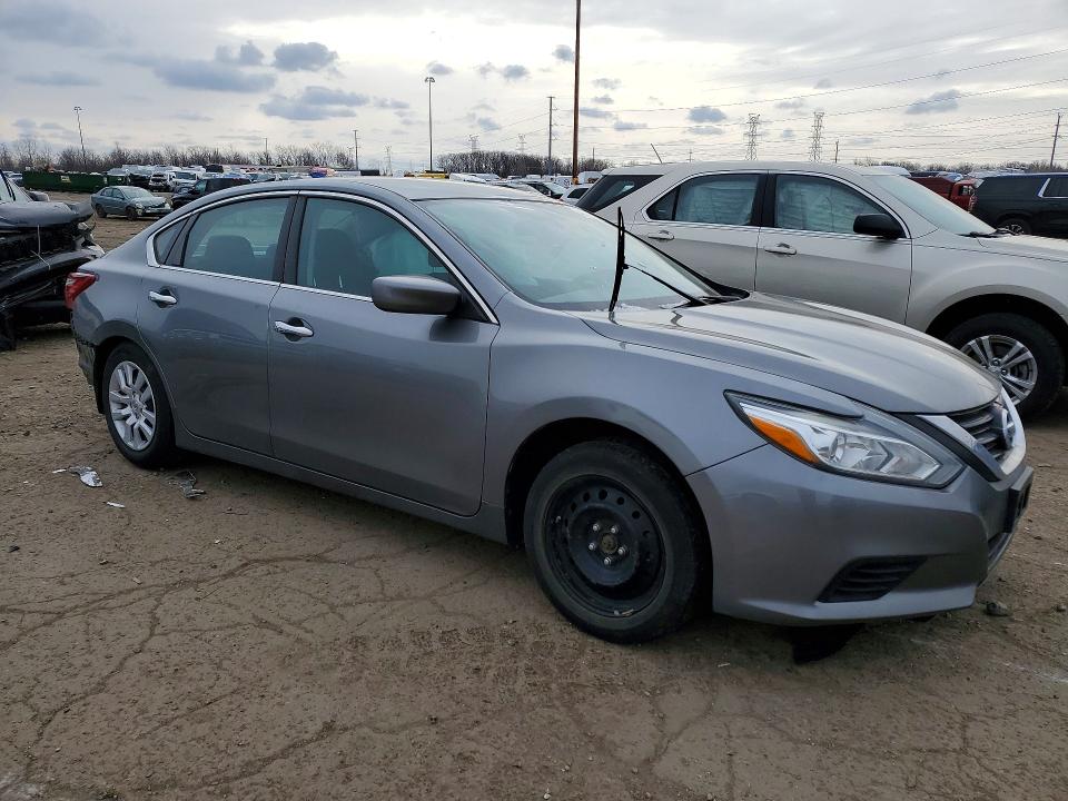 Auction sale of the 2018 Nissan Altima, vin: 1N4AL3AP4JC107664, lot number: 46517426