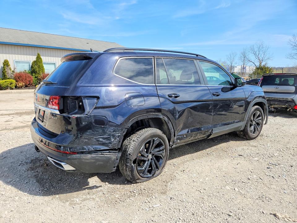 Продажа на аукционе авто 2022 Volkswagen Atlas, vin: 1V2HR2CA2NC562141, номер лота: 47105266