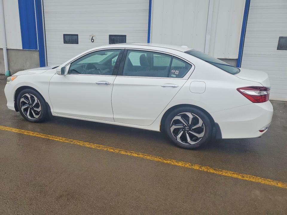 Продаж на аукціоні авто 2017 Honda Accord, vin: 1HGCR3F88HA800263, номер лоту: 41618106