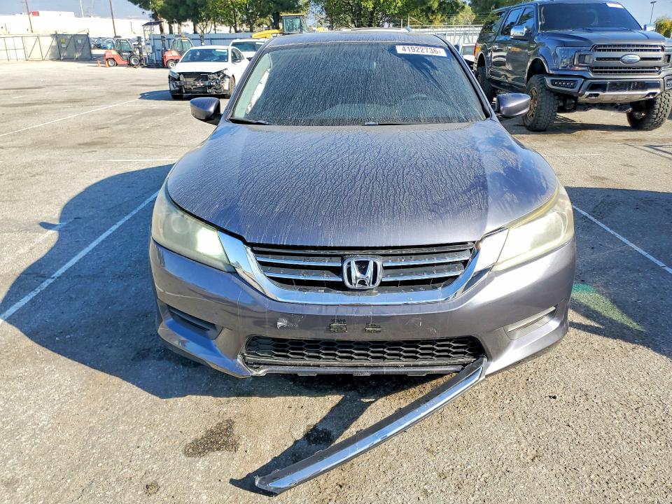 2015 Honda Accord მანქანა იყიდება აუქციონზე, vin: 1HGCR2F55FA135593, აუქციონის ნომერი: 41922736