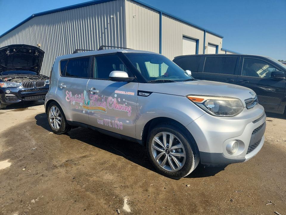 Продаж на аукціоні авто 2018 Kia Soul, vin: KNDJP3A57J7590850, номер лоту: 47708016