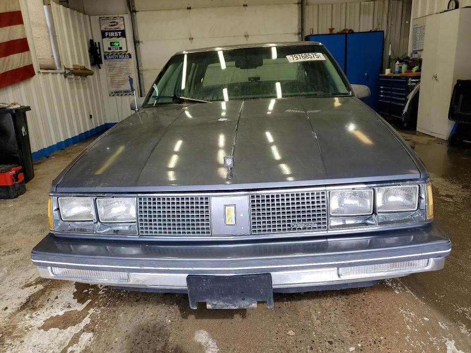Продажа на аукционе авто 1986 Oldsmobile 98, vin: 1G3CW69B8G4376113, номер лота: 79768575