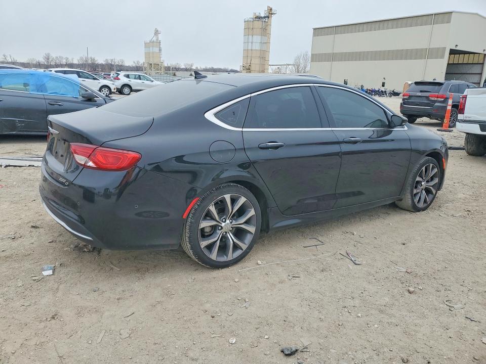 46398066 :رقم المزاد ، 1C3CCCCB7FN554820 vin ، 2015 Chrysler 200 مزاد بيع