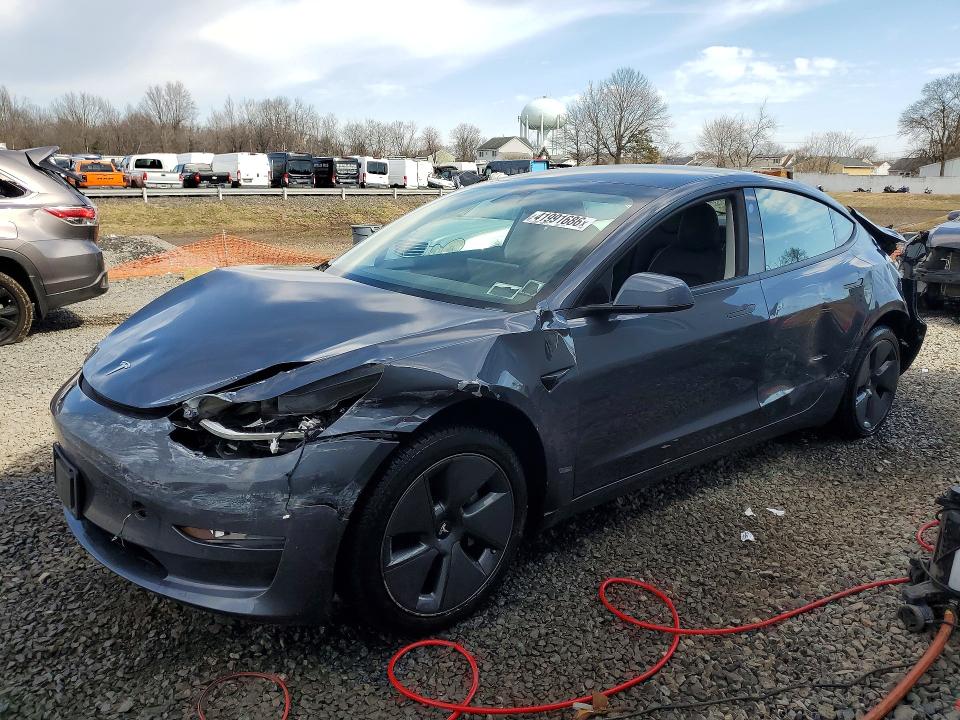 Продаж на аукціоні авто 2022 Tesla Model 3, vin: 5YJ3E1EB1NF260883, номер лоту: 41991686