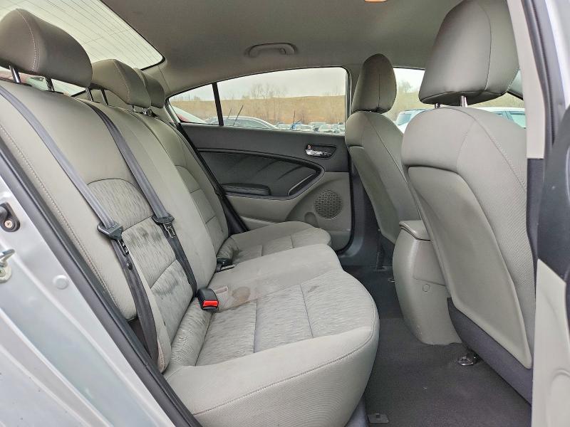 47044566 :رقم المزاد ، KNAFK4A66F5287318 vin ، 2015 Kia Forte مزاد بيع