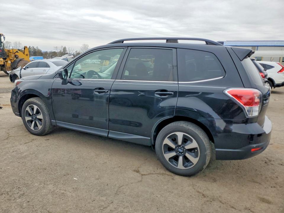 2017 Subaru Forester მანქანა იყიდება აუქციონზე, vin: JF2SJARC5HH573693, აუქციონის ნომერი: 46100216