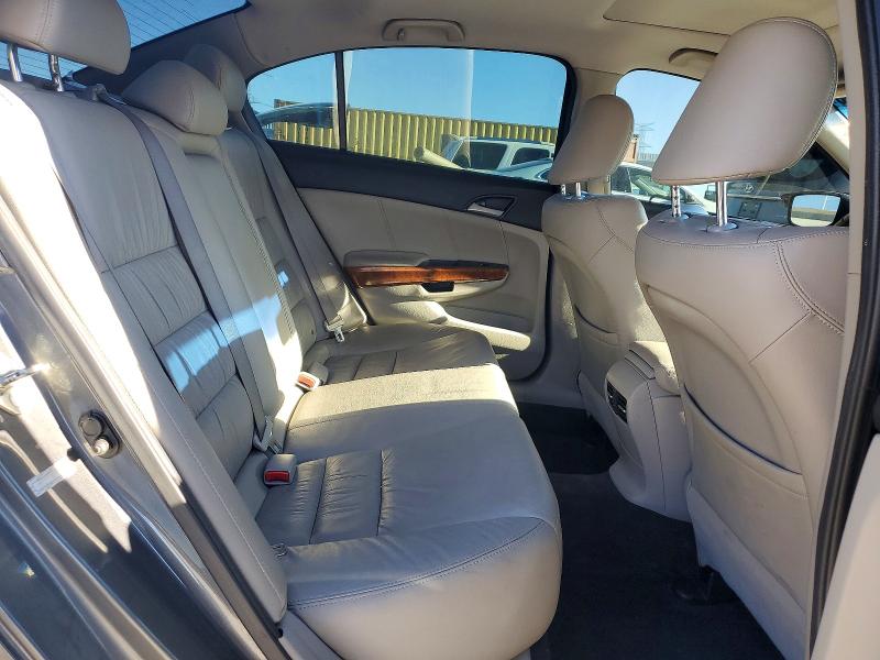 46863956 :رقم المزاد ، 1HGCP3F8XBA011027 vin ، 2011 Honda Accord مزاد بيع