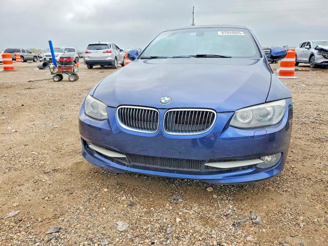 2013 Bmw 328 მანქანა იყიდება აუქციონზე, vin: WBADW3C56DJ527319, აუქციონის ნომერი: 97054055