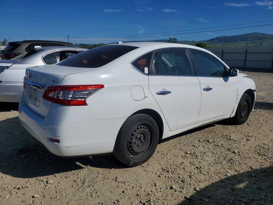 46197326 :رقم المزاد ، 3N1AB7AP2FY227744 vin ، 2015 Nissan Sentra مزاد بيع