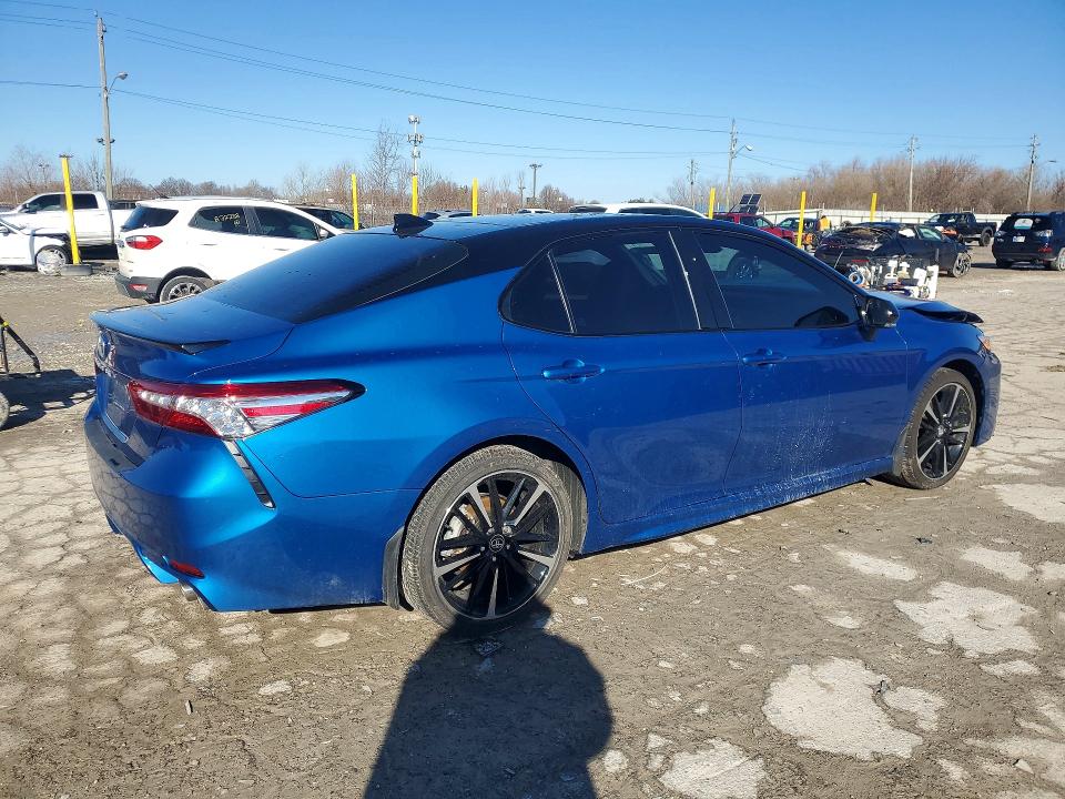 79988575 :رقم المزاد ، 4T1K61AK9LU330810 vin ، 2020 Toyota Camry مزاد بيع