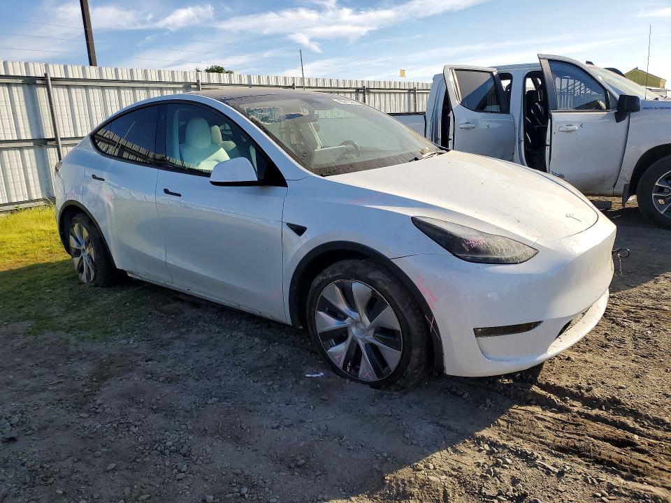 Продажа на аукционе авто 2023 Tesla Model Y, vin: 7SAYGDEEXPF685178, номер лота: 46210286