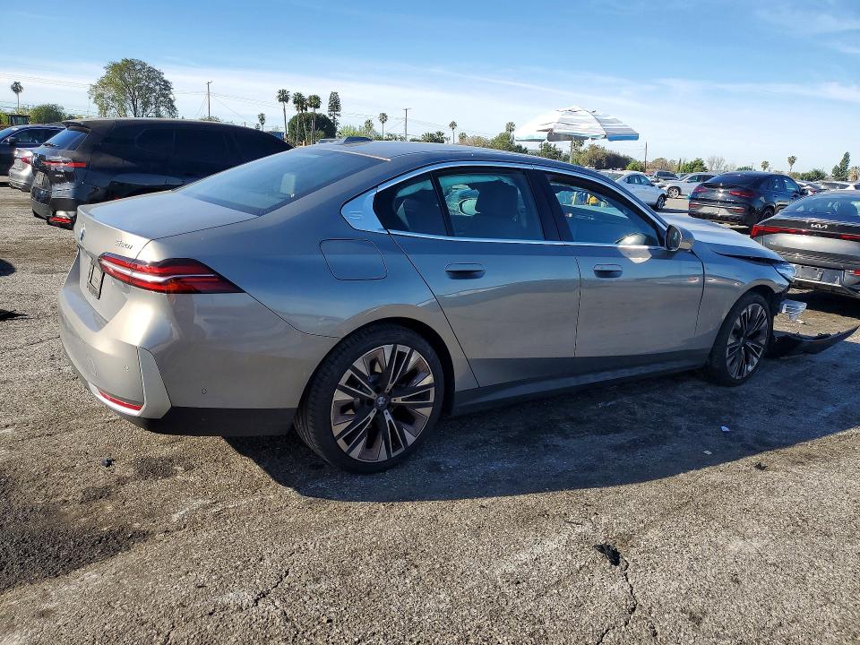 45572156 :رقم المزاد ، WBA43FJ04SCT22729 vin ، 2025 Bmw 530 مزاد بيع