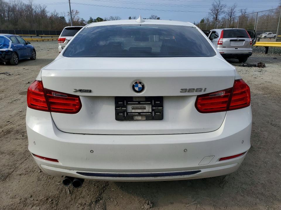 45763106 :رقم المزاد ، WBA3B3G54FNT19243 vin ، 2015 Bmw 328 مزاد بيع