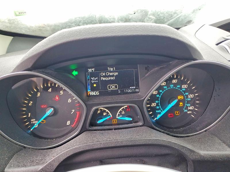 Продажа на аукционе авто 2016 Ford Escape, vin: 1FMCU9GXXGUB12117, номер лота: 46004406