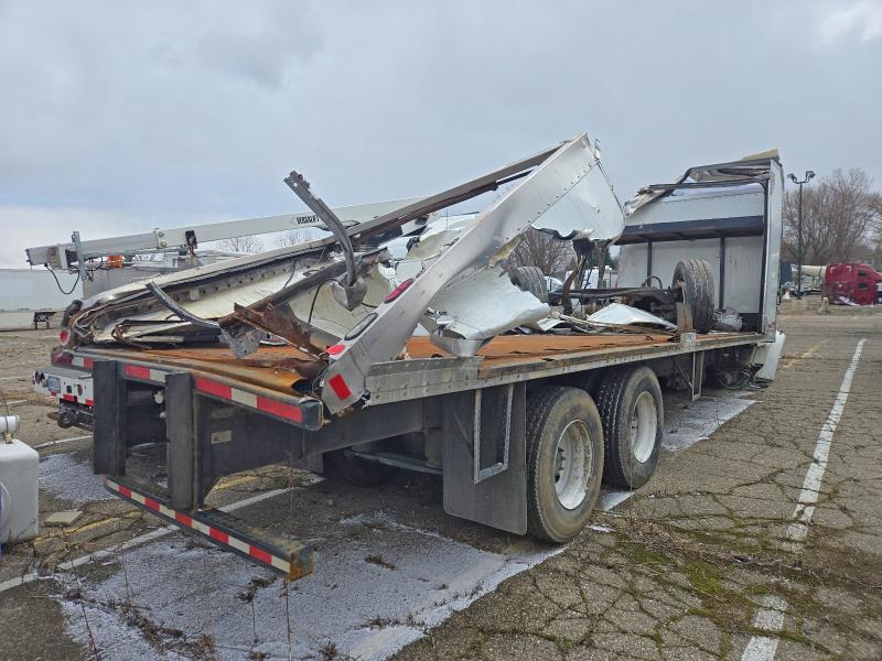 41767706 :رقم المزاد ، 3ALHCYFE1MDMS5708 vin ، 2021 Freightliner M2 مزاد بيع