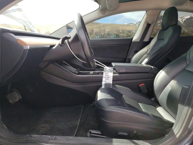 41717966 :رقم المزاد ، 5YJ3E1EB8JF119318 vin ، 2018 Tesla Model 3 مزاد بيع