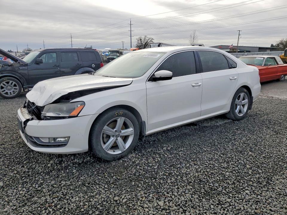 41699856 :رقم المزاد ، 1VWAT7A3XFC072891 vin ، 2015 Volkswagen Passat مزاد بيع