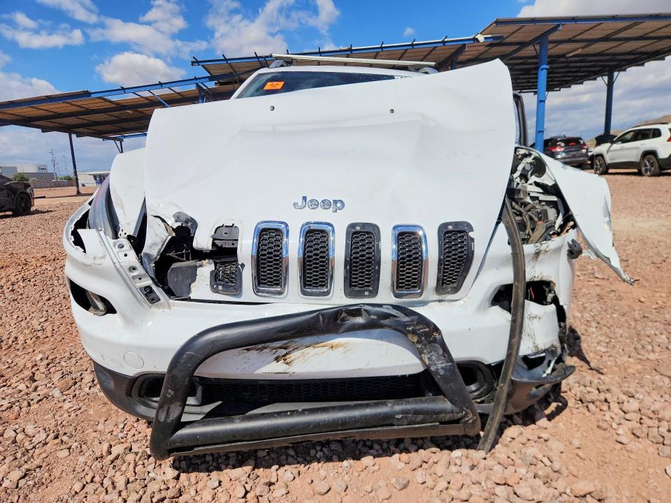 2017 Jeep Cherokee მანქანა იყიდება აუქციონზე, vin: 1C4PJMCS3HD227557, აუქციონის ნომერი: 45680426
