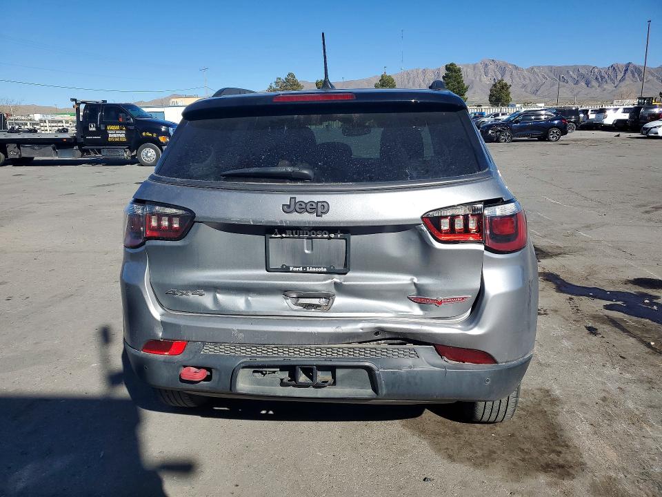 46039296 :رقم المزاد ، 3C4NJDDB0HT633554 vin ، 2017 Jeep Compass مزاد بيع