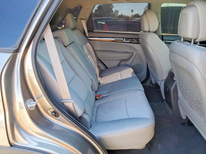 47273736 :رقم المزاد ، 5XYKT3A19DG379234 vin ، 2013 Kia Sorento مزاد بيع