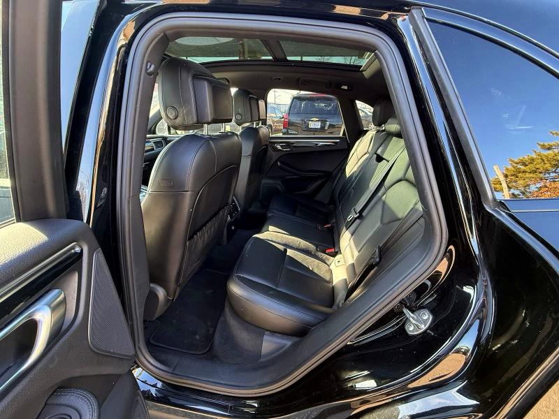 Продаж на аукціоні авто 2016 Porsche Macan, vin: WP1AB2A52GLB56455, номер лоту: 64828386