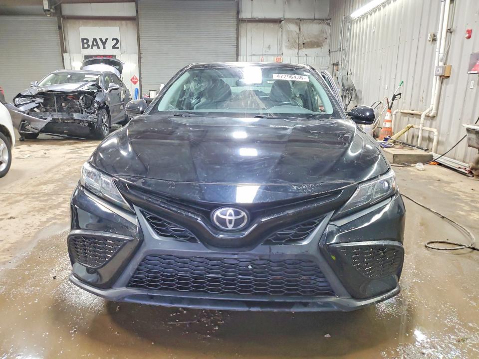 Aukcja sprzedaży 2021 Toyota Camry, vin: 4T1G11AK1MU430244, numer aukcji: 47296436