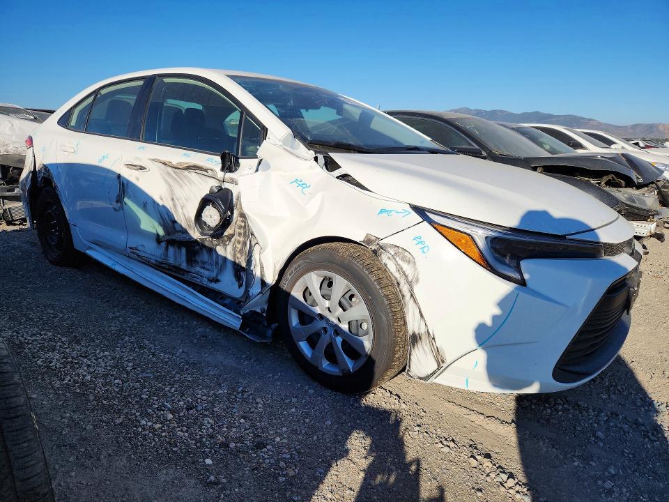 Продаж на аукціоні авто 2026 Toyota Corolla Hybrid, vin: JTDBCMFE2T3118032, номер лоту: 46613356
