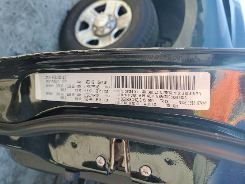 46740256 :رقم المزاد ، 3C6UR5HJXHG613145 vin ، 2017 Ram 2500 مزاد بيع