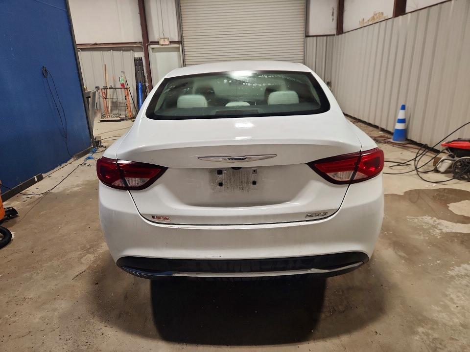 47902356 :رقم المزاد ، 1C3CCCAB8GN112505 vin ، 2016 Chrysler 200 مزاد بيع