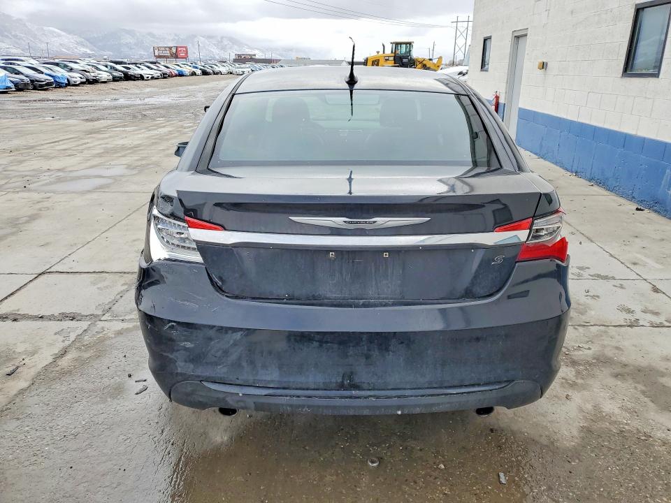 Auction sale of the 2012 Chrysler 200, vin: 1C3CCBHG1CN145819, lot number: 41606876