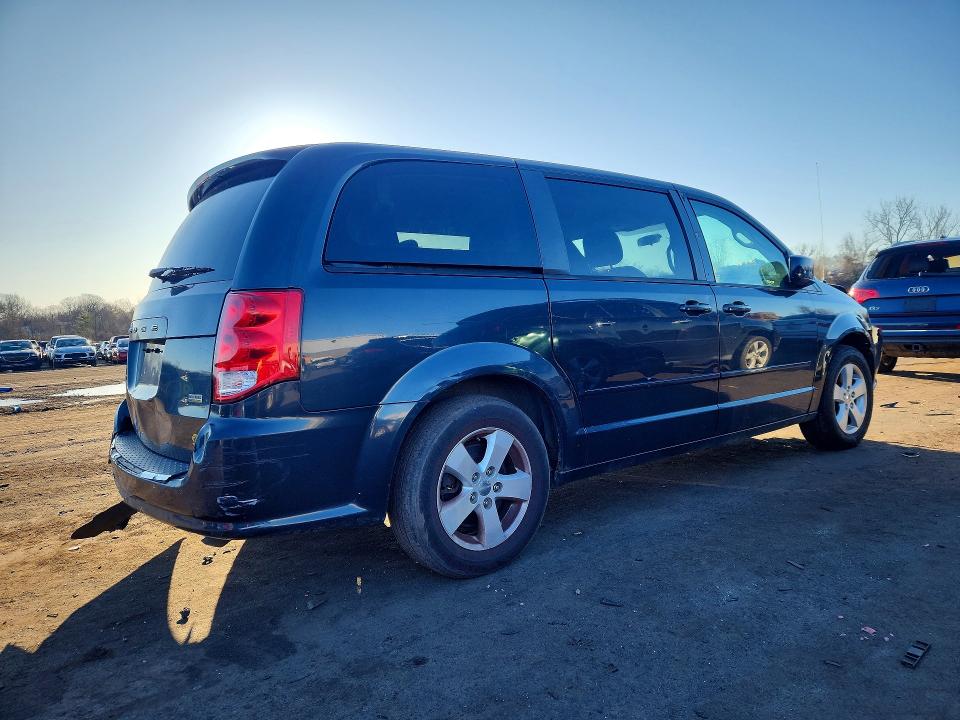 2013 Dodge Grand Caravan მანქანა იყიდება აუქციონზე, vin: 2C4RDGBG8DR762051, აუქციონის ნომერი: 45814346