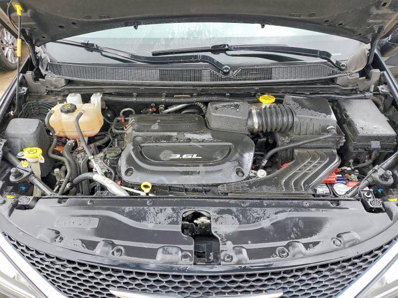 45958426 :رقم المزاد ، 2C4RC1GG5JR340551 vin ، 2018 Chrysler Pacifica مزاد بيع