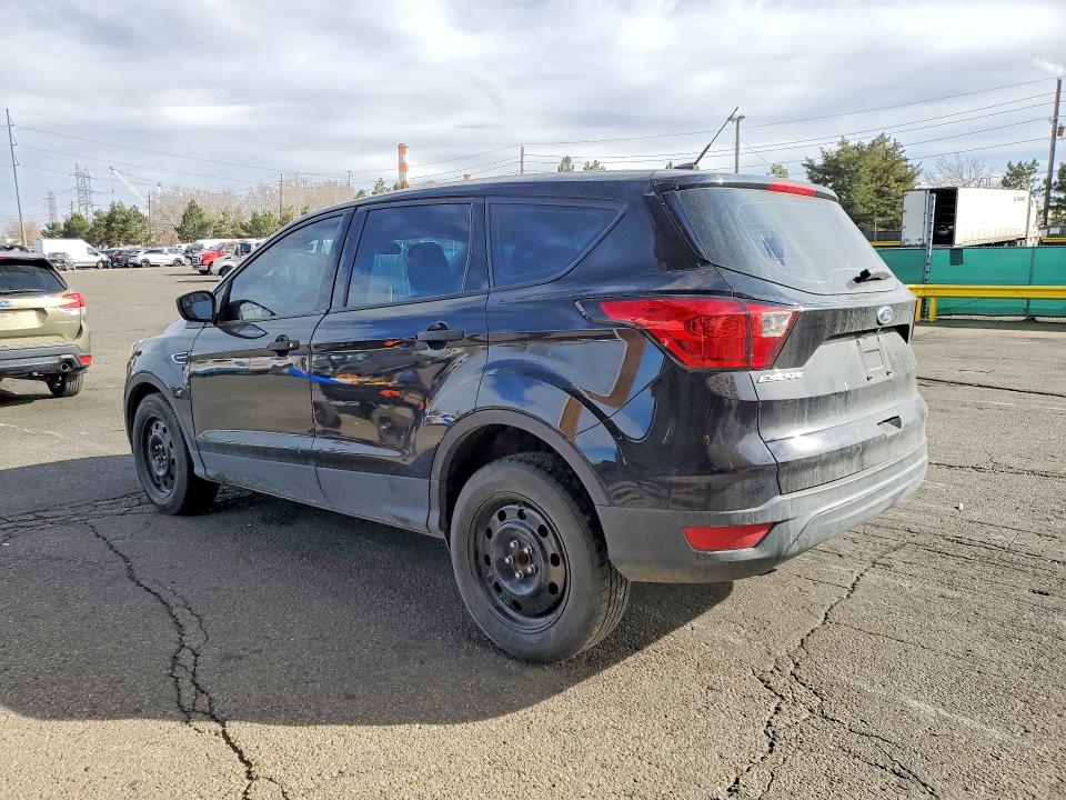 2019 Ford Escape მანქანა იყიდება აუქციონზე, vin: 1FMCU0F75KUA19270, აუქციონის ნომერი: 79768585