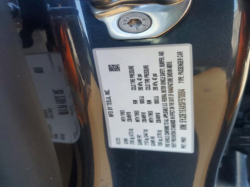 42074736 :رقم المزاد ، 5YJ3E1EAXSF970884 vin ، 2025 Tesla Model 3 مزاد بيع