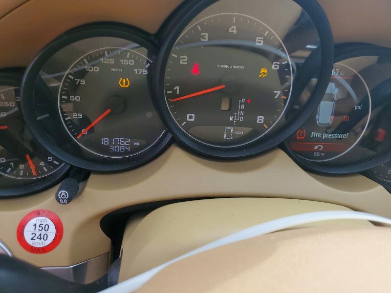 47032276 :رقم المزاد ، WP1AA2A22DLA03496 vin ، 2013 Porsche Cayenne مزاد بيع