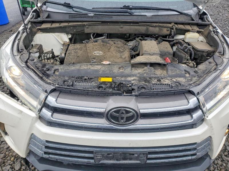 2018 Toyota Highlander მანქანა იყიდება აუქციონზე, vin: 5TDDZRFH1JS488253, აუქციონის ნომერი: 41735746