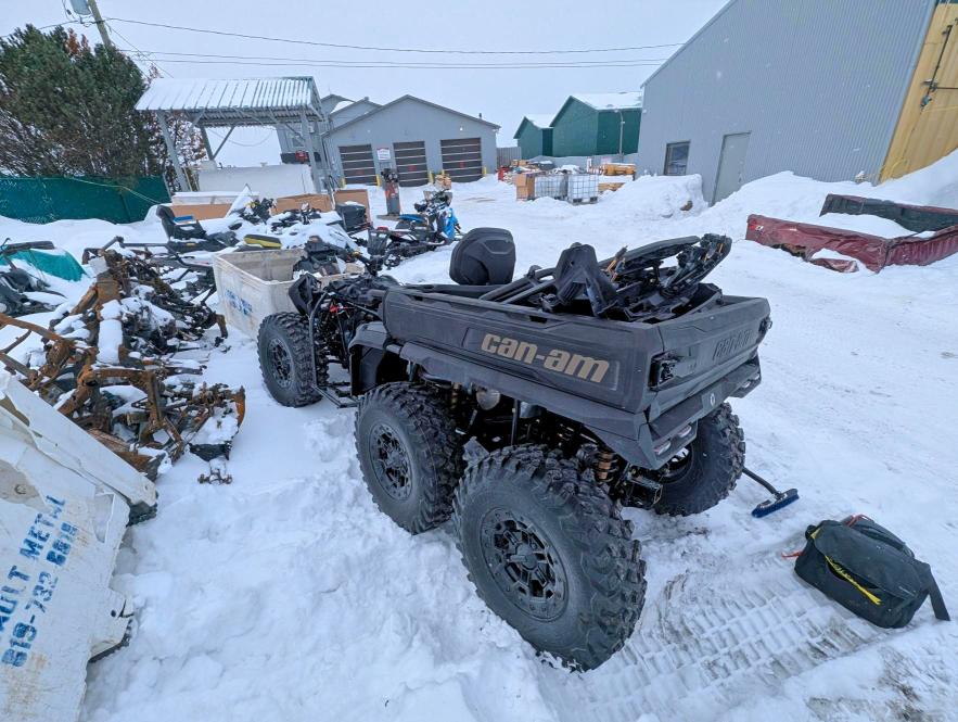 46030506 :رقم المزاد ، 3JB4BA745TJ000527 vin ، 2026 Can-am Outlander 6x6 مزاد بيع