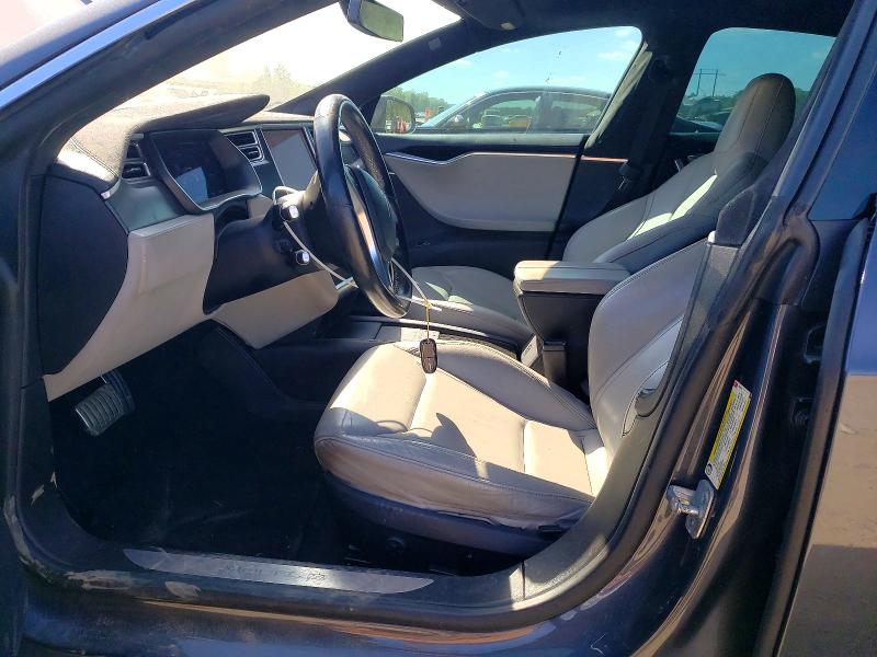47946436 :رقم المزاد ، 5YJSA1H46FF082264 vin ، 2015 Tesla Model S مزاد بيع