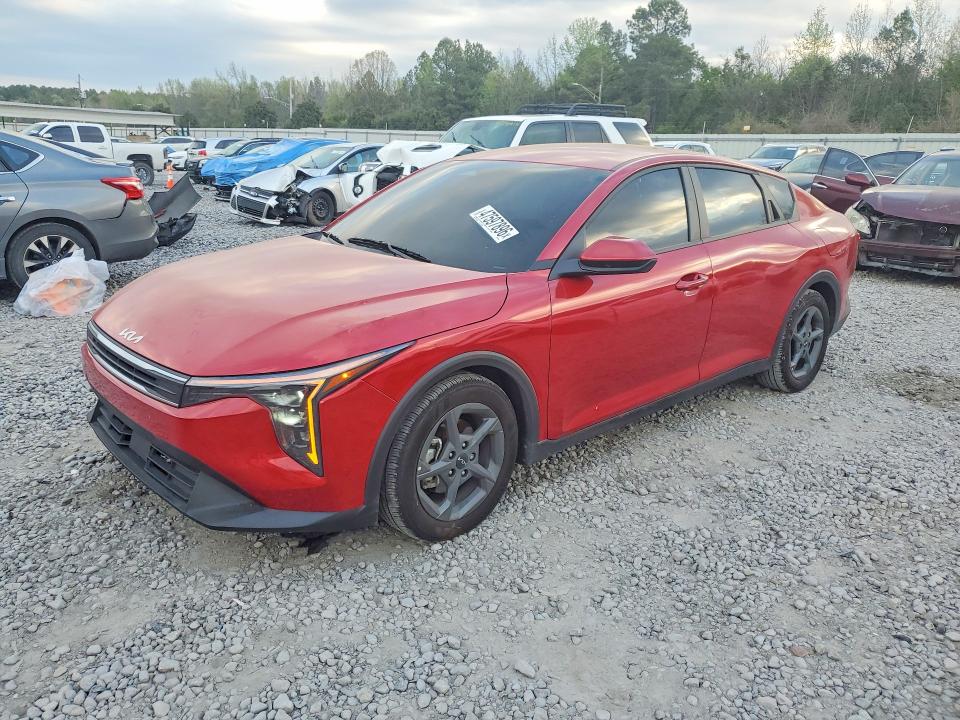 2025 Kia K4 მანქანა იყიდება აუქციონზე, vin: 3KPFT4DE5SE208495, აუქციონის ნომერი: 47597896