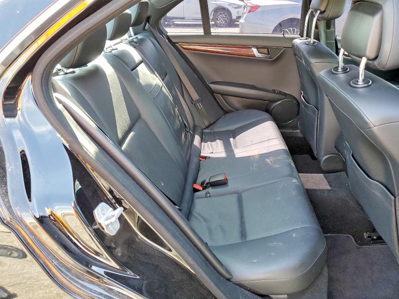 47133796 :رقم المزاد ، WDDGF5EB1BA424133 vin ، 2011 Mercedes-benz C مزاد بيع