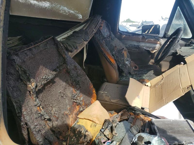 46772786 :رقم المزاد ، 1FMEU15Y5KLB19044 vin ، 1989 Ford Bronco مزاد بيع