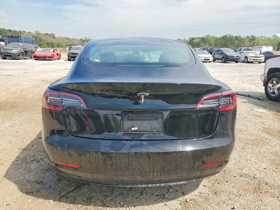 45889126 :رقم المزاد ، 5YJ3E1EA8NF372085 vin ، 2022 Tesla Model 3 مزاد بيع