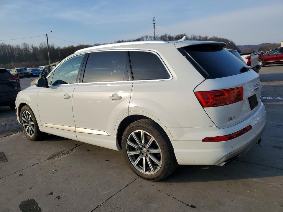 2018 Audi Q7 მანქანა იყიდება აუქციონზე, vin: WA1VAAF7XJD013663, აუქციონის ნომერი: 46855626