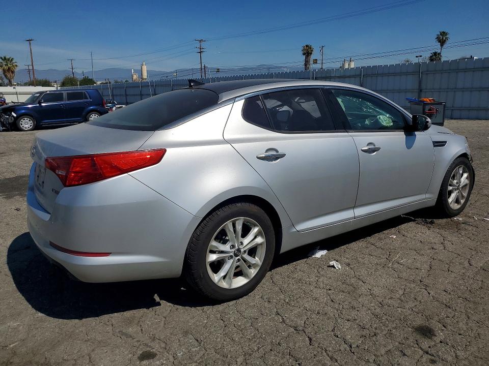 47242136 :رقم المزاد ، KNAGN4A78B5065331 vin ، 2011 Kia Optima مزاد بيع